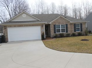 7065 Oakpark Dr, Newburgh, IN 47630