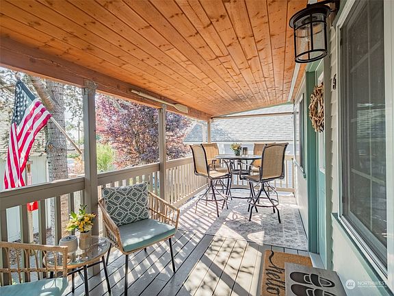 2nd image of 4973 Cottonwood Court #5