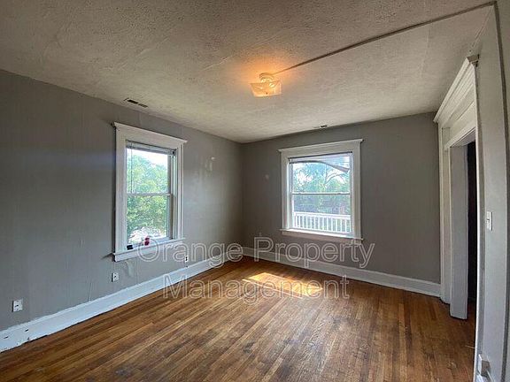 2nd image of 528 Park Ave