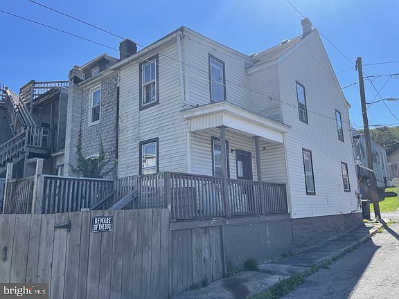 2nd image of 200 E Ogden St #202