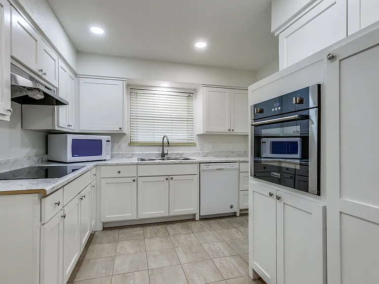 1213 Mill Valley Dr — Photo 10