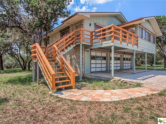 2nd image of 1098 Janet Dr