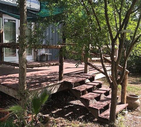 2nd image of 115 Road Runner Ln