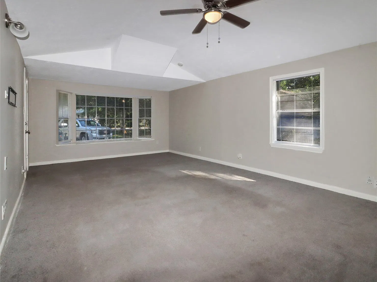 2 bed, 2.0 bath, 1139 sqft, $1,500 — Photo 2
