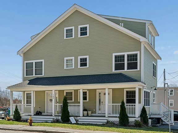 2nd image of 140 Main St #B