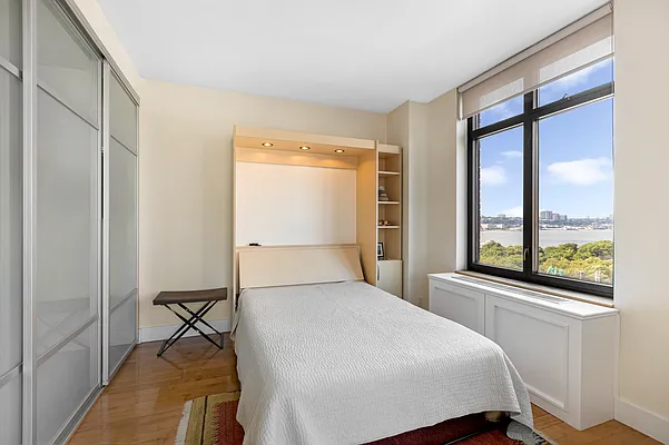 Sold by Compass | media 9