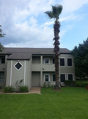 1st image of 604 Highcrest Dr Unit 424