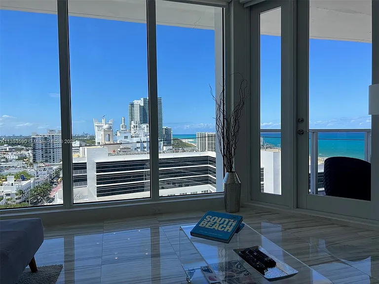 100 Lincoln Rd #Penthouse 9 — Photo 4