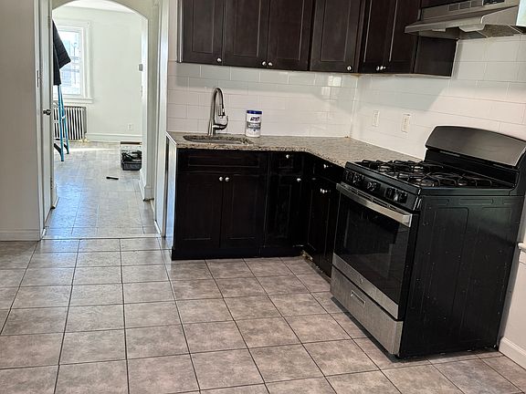 2nd image of 100 Highland Ave Floor 2