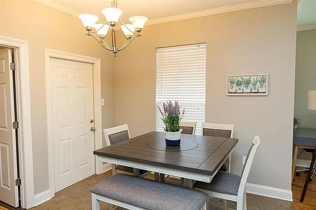 7300 Burbank Dr — Photo 12