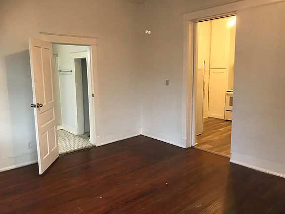5th image of 310 W Bolton St APT G1