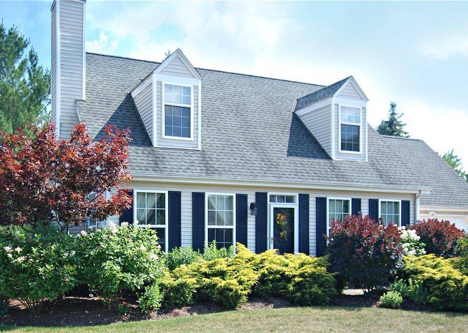 1st image of 722 Pebblecreek Dr