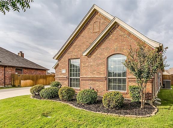 3rd image of 1163 Rosemary Ct