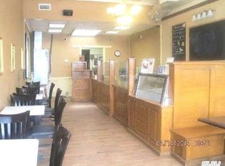 170 Main St, Port Washington, NY 11050