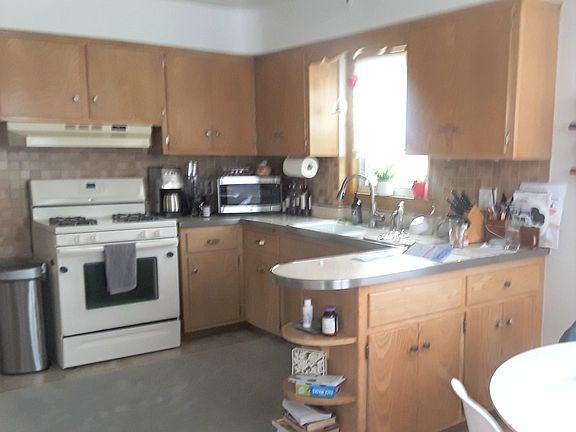 5th image of 7350 W Carol St