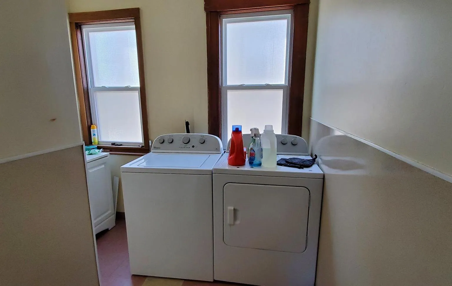 4 bed, 1.5 bath, 1200 sqft, $3,000 — Photo 4