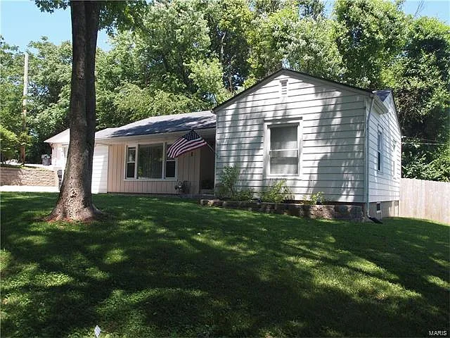 1 Mildred St photo 1