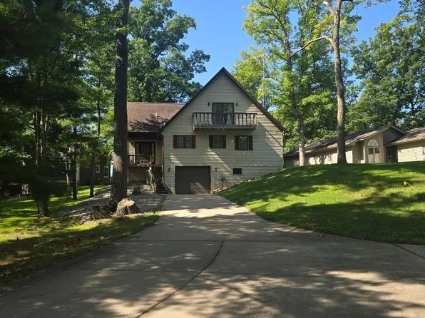 4751 Appleby Ct, Gladwin, MI 48624