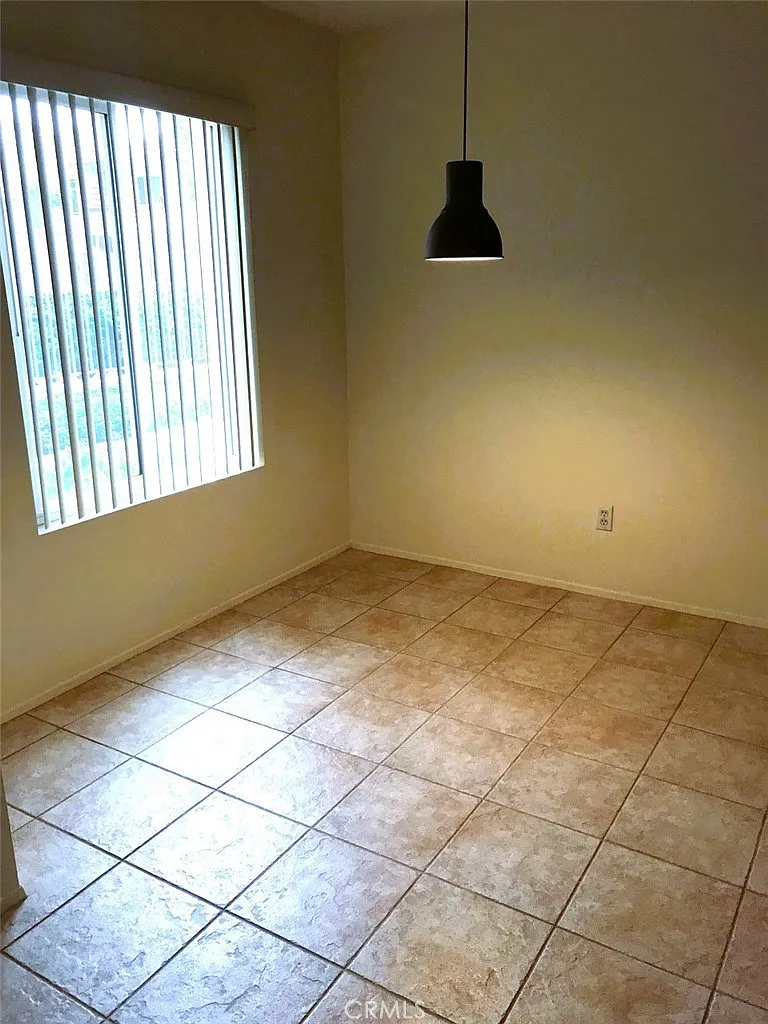 2 bed, 944 sqft, $2,795 — Photo 4
