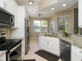 354 Dover Pl APT 101, Naples, FL 34104