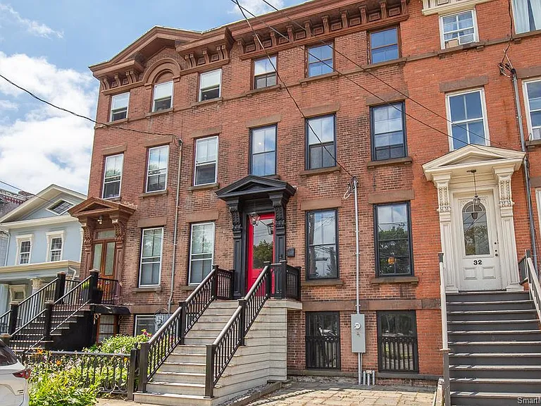 30 Trumbull St — Photo 1
