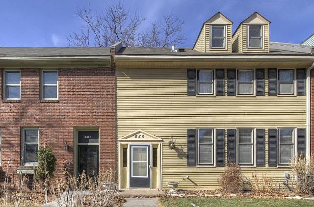 1st image of 585 Maple Park Dr
