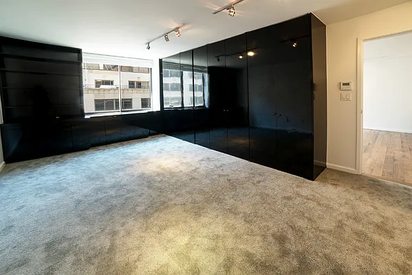 Rented by Level Group | media 14