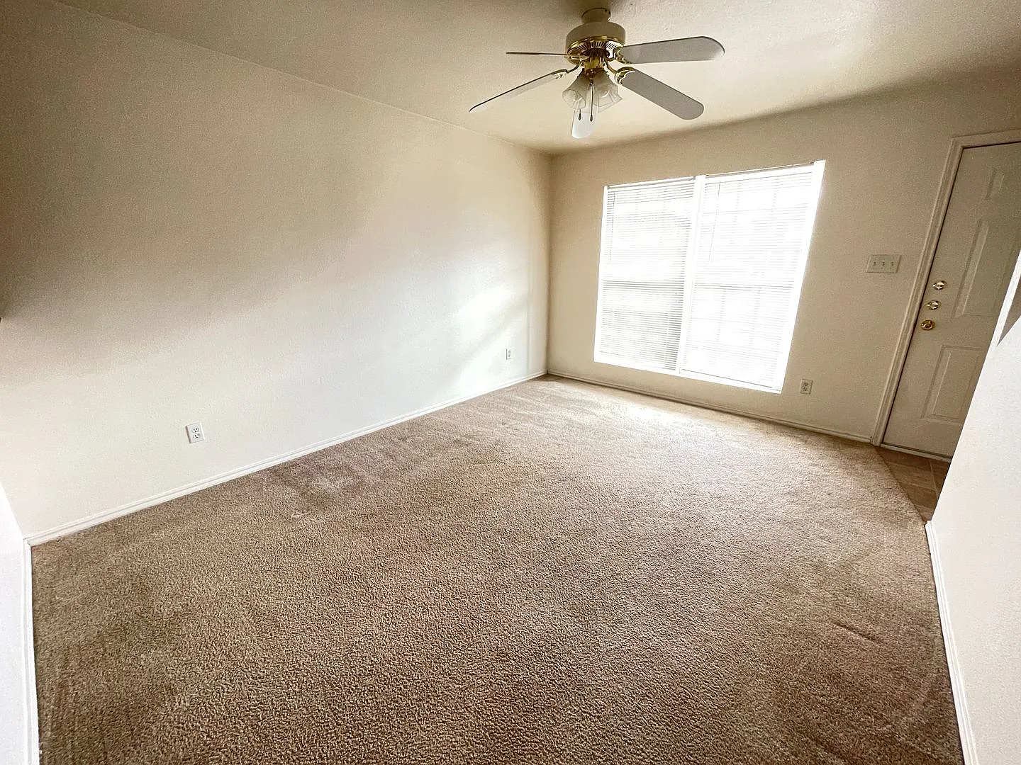 4411 Jeff Scott — Photo 3