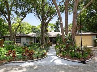 2961 Captiva Dr, Sarasota, FL 34231
