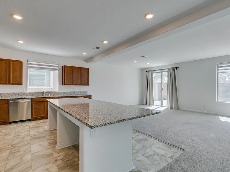 10303 Dallington St — Photo 29