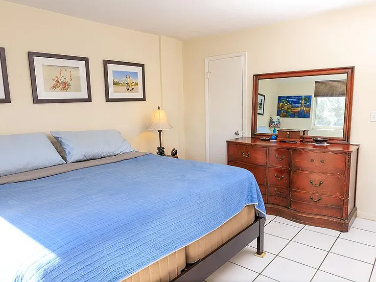 1401 Euclid Ave #303 — Photo 5