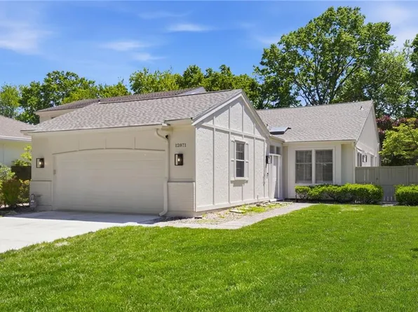 12871 Cambridge Ter, Leawood, KS 66209