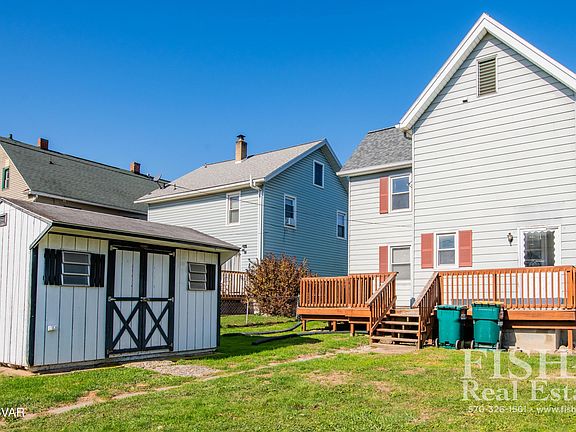 3rd image of 2601 Grand St