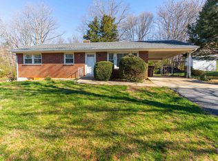 202 Ramp Rd, Hurt, VA 24563