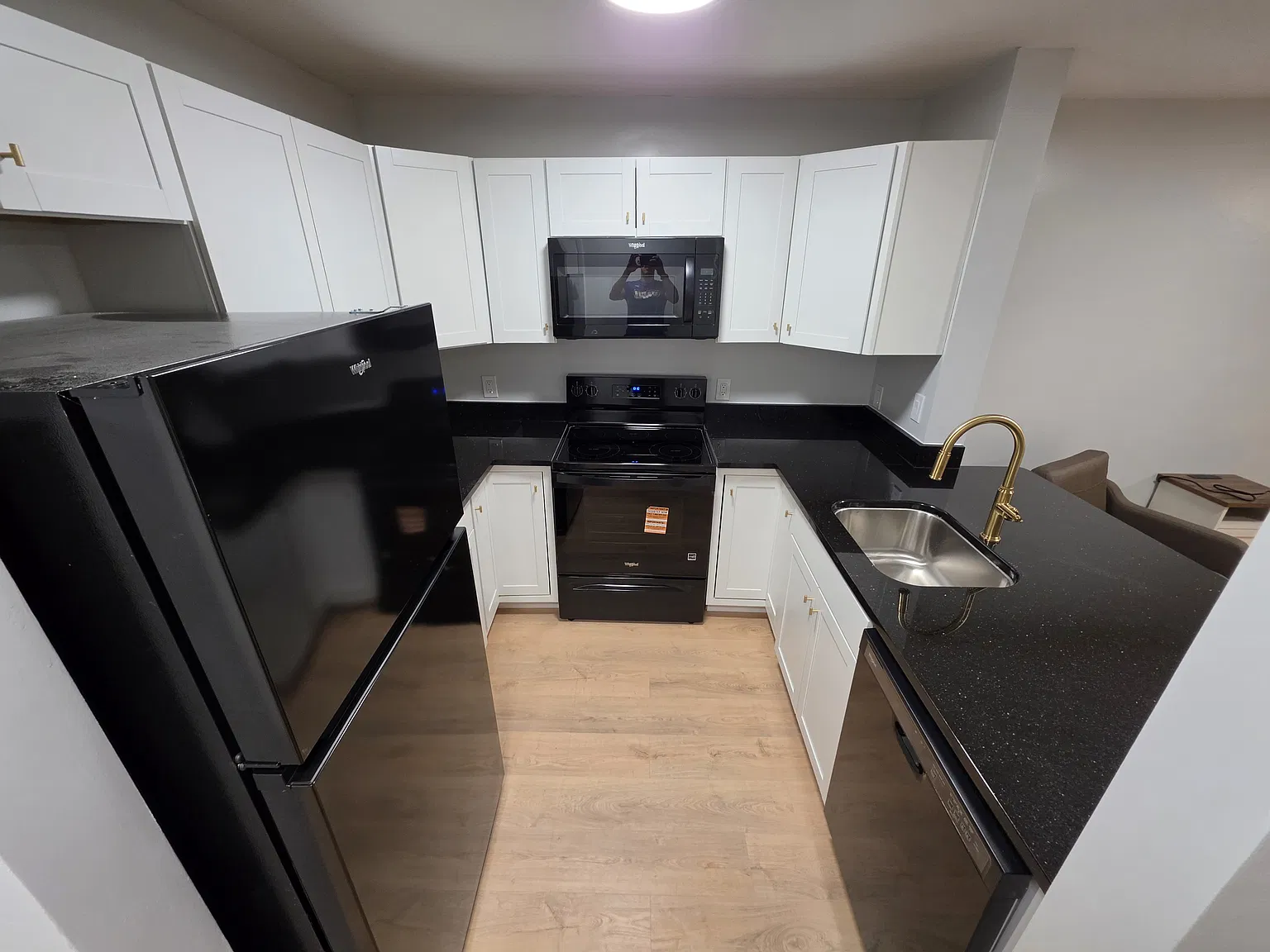 2 bed, 982 sqft, $1,400 — Photo 1