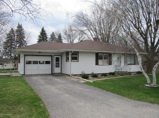 45 6th St SE, Harmony, MN 55939