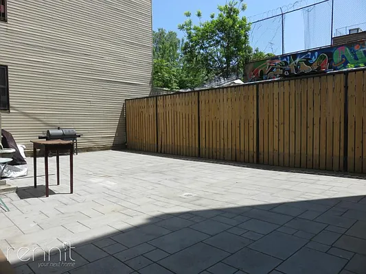 Rented by Rennit Inc. | media 52