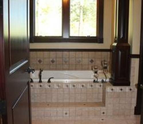Master bath features jaccuzi tub and large walk-in shower. br / br /