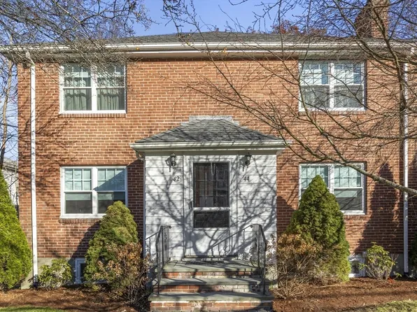 44 Blake St #2, Newtonville, MA 02460