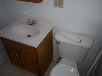 4th image of 310 Edgar Ave