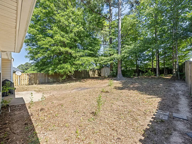 2056 Sylvan Lake Dr — Photo 38