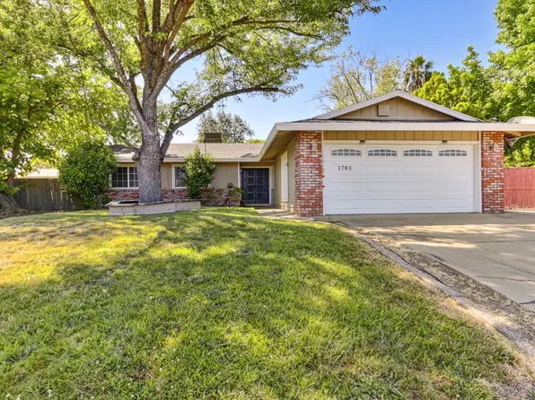 1705 Oak Creek Ct, Roseville, CA 95661