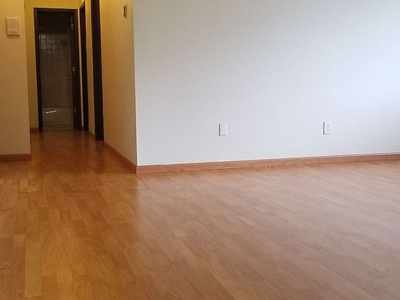 3rd image of 2742 Hennepin Ave S #201
