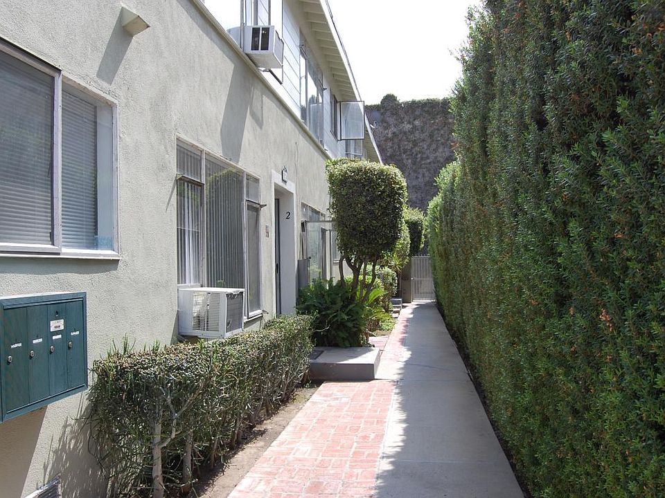 1st image of 5826 Gregory Ave #6