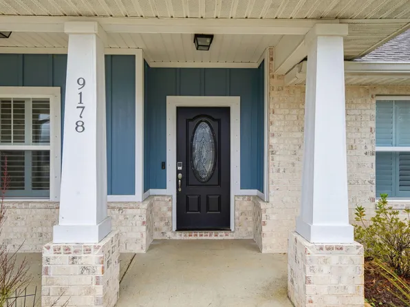 9178 Ridge Dr, Navarre, FL 32566