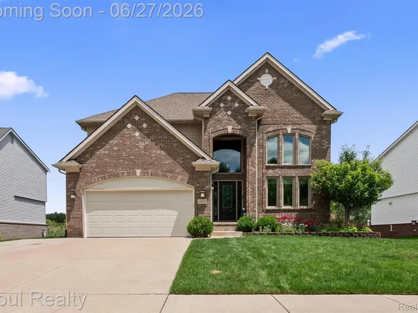 24520 Westchester Dr, South Lyon, MI 48178