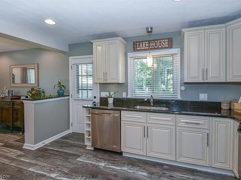 6153 Thunderbird Dr — Photo 11