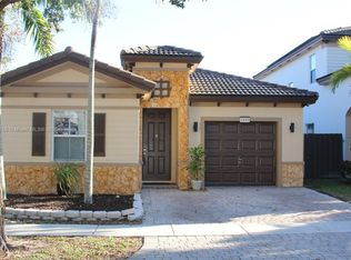 2490 NE 4th St, Homestead, FL 33033