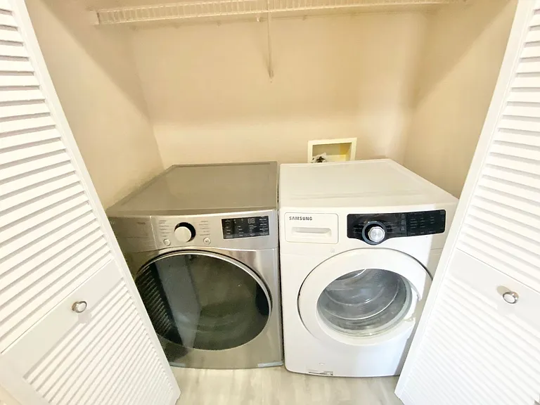1060 Paradise Coach Dr — Photo 11