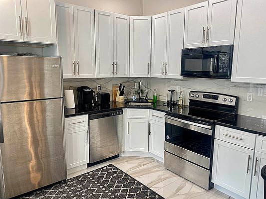 2nd image of 243 Vernon Ave #3